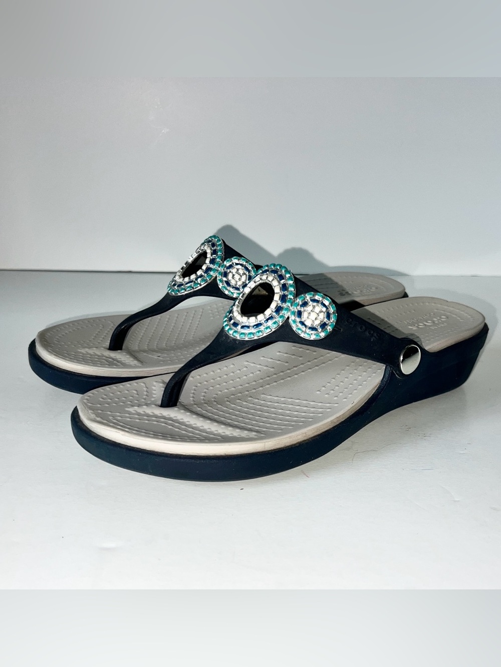 Crocs Sanrah Diamante Wedge Flip Sandals Size 7 NAVY Embellished Turquoise - Picture 3 of 12